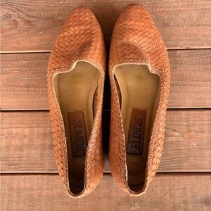 ELINGS Women's Brown Woven Loafers